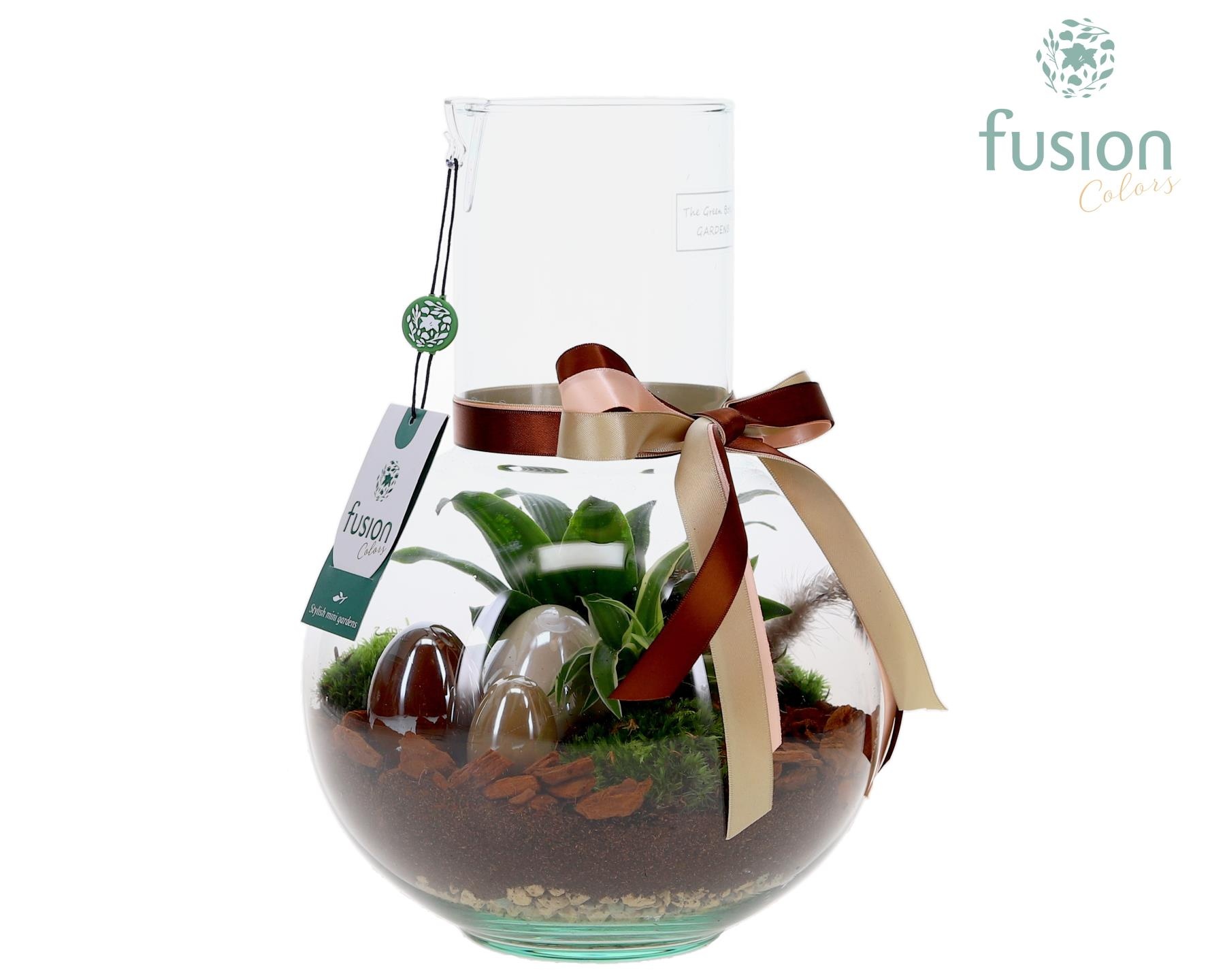 Green Bottle Suzanne Medium met Pasen arrangement, D 21