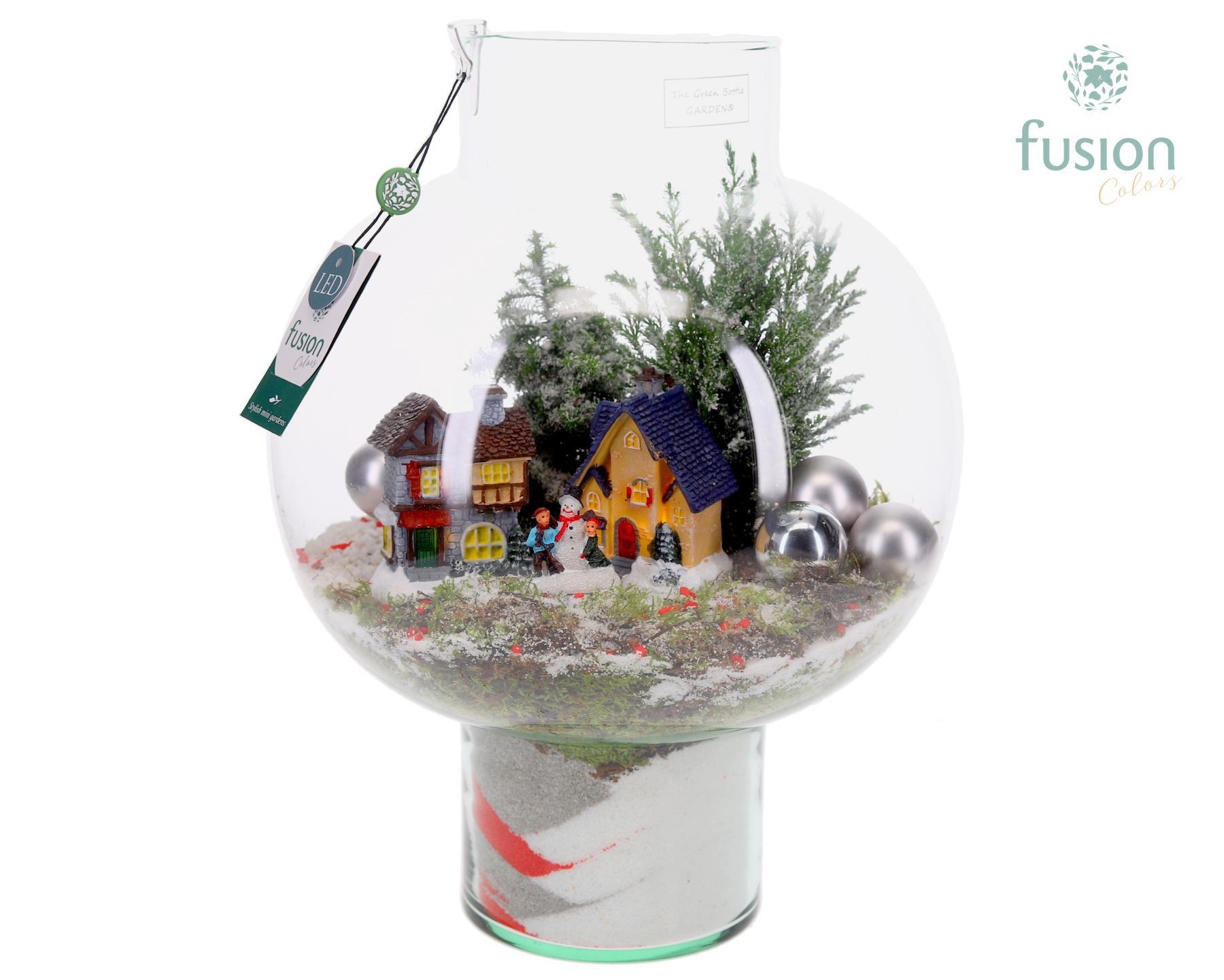 Green Bottle Laura Large met Kerst arrangement, D 31 cm Green Bottle Laura Large met Kerst arrangement, D 31 cm
