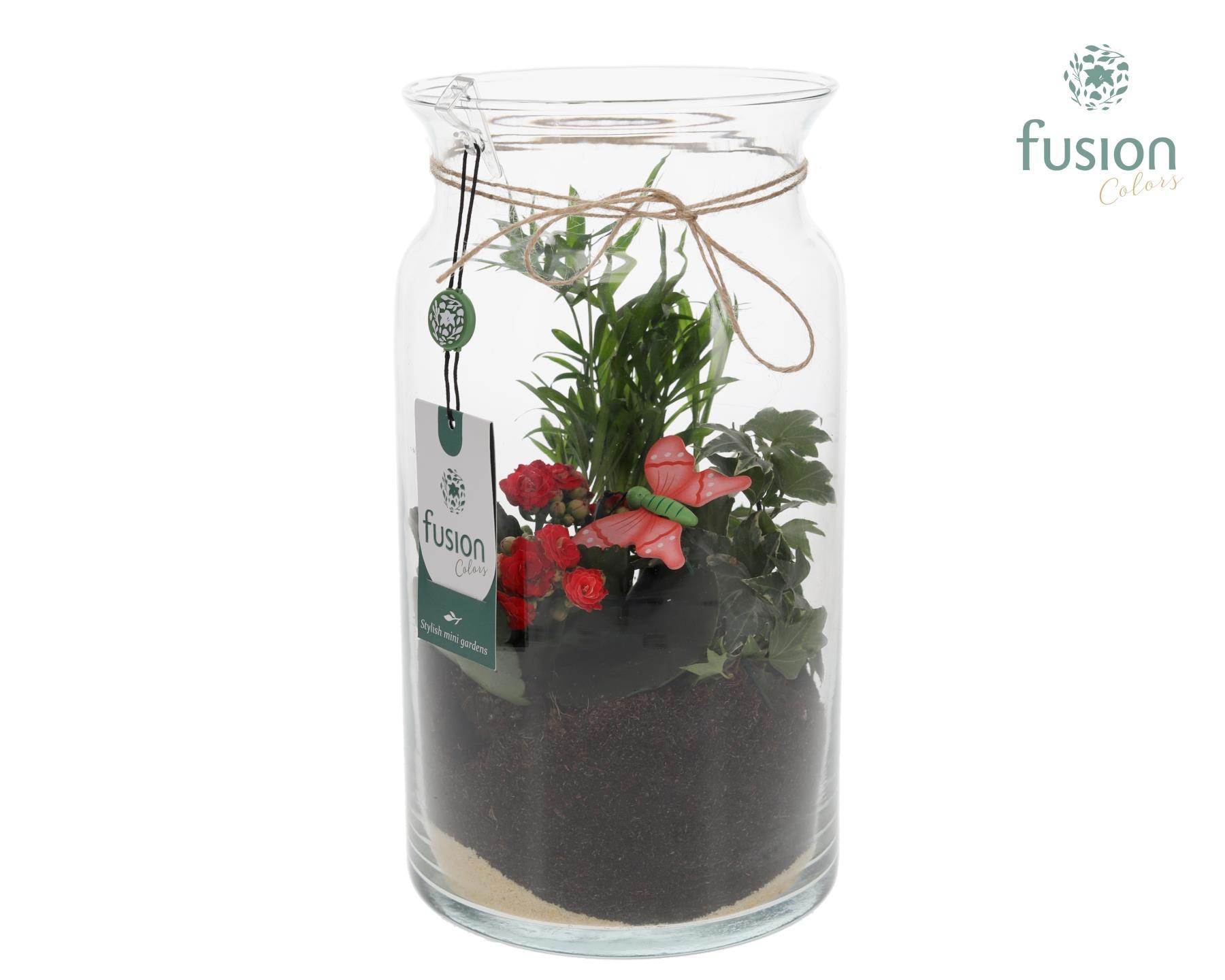 Glazen melkbus met arrangement, D 16