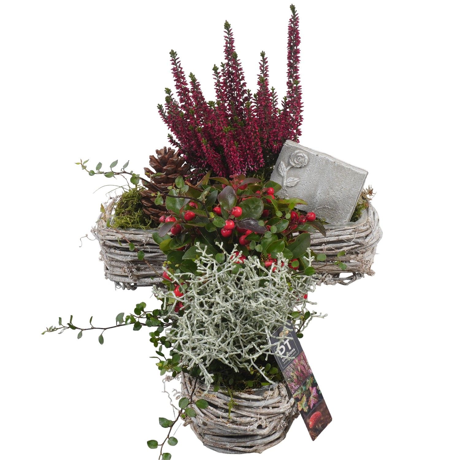 PTAH8657 Arrangement Allerheiligen in rieten kruis, D 40 cm PTAH8657 Arrangement Allerheiligen in rieten kruis, D 40 cm