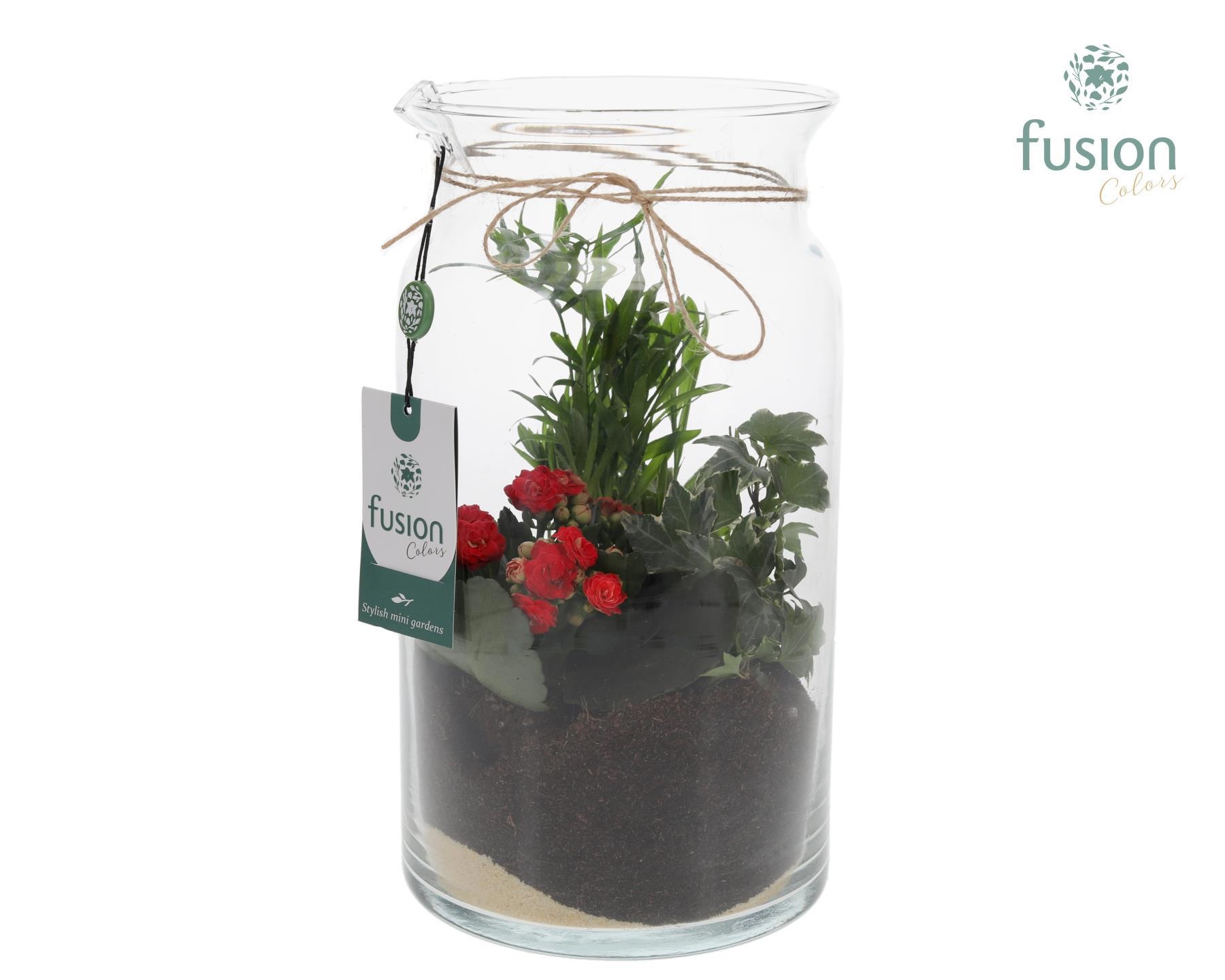 Glazen melkbus met arrangement, D 16