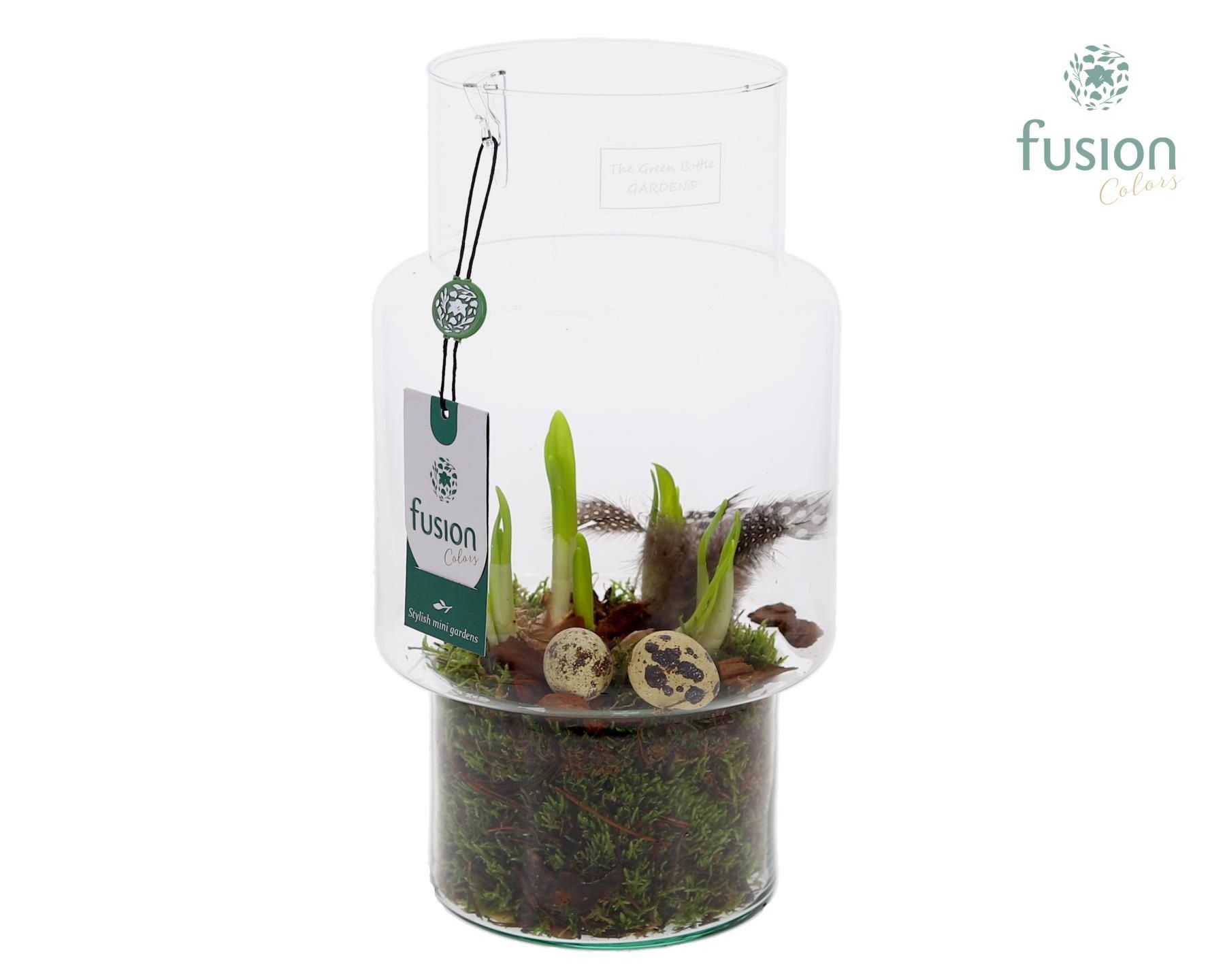 Green Bottle Sara Medium met Pasen arrangement, D 16