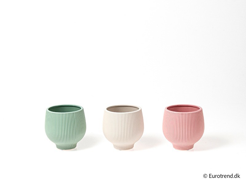 E 112658 Ceramic 9 cm, D 9 cm