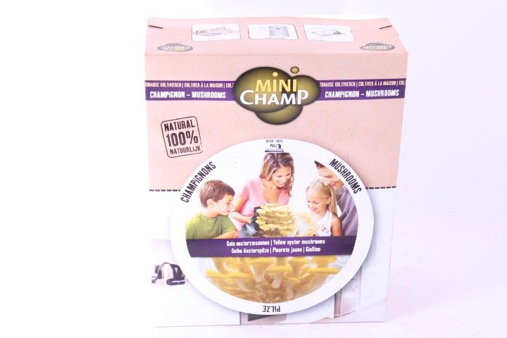 Mini Champ 'Oesterzwam' Geel, D 14